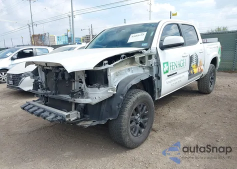 2021 Toyota Tacoma Sr5 V6 z USA, uszkodzony, nr VIN 5TFAZ5CN5MX116760